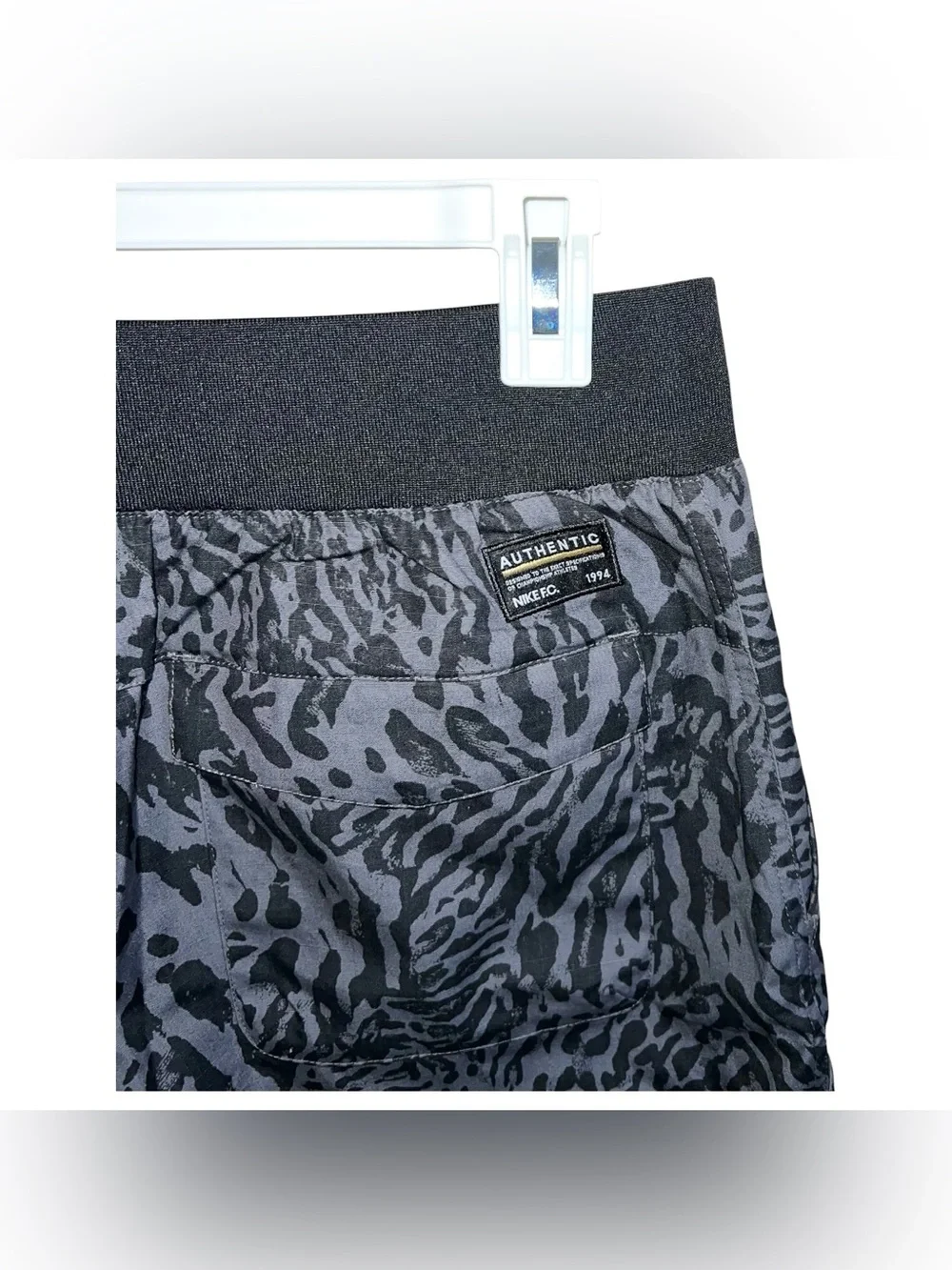 Nike F.C. Safari Print Cargo Shorts Men’s L Grey Black